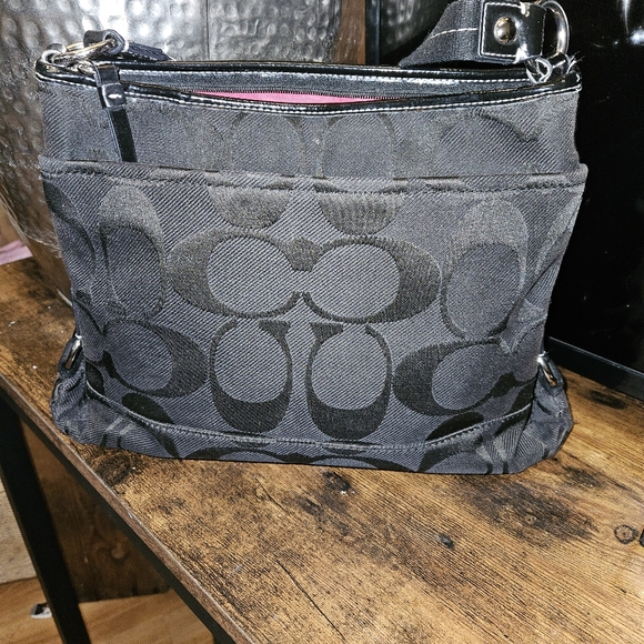 COACH Satchel Medium Size - Picture 2 of 11
